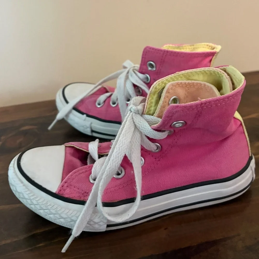Converse Chuck Taylor All Star Hi‎ Pink Girls Sneakers Youth Size 11 GUC